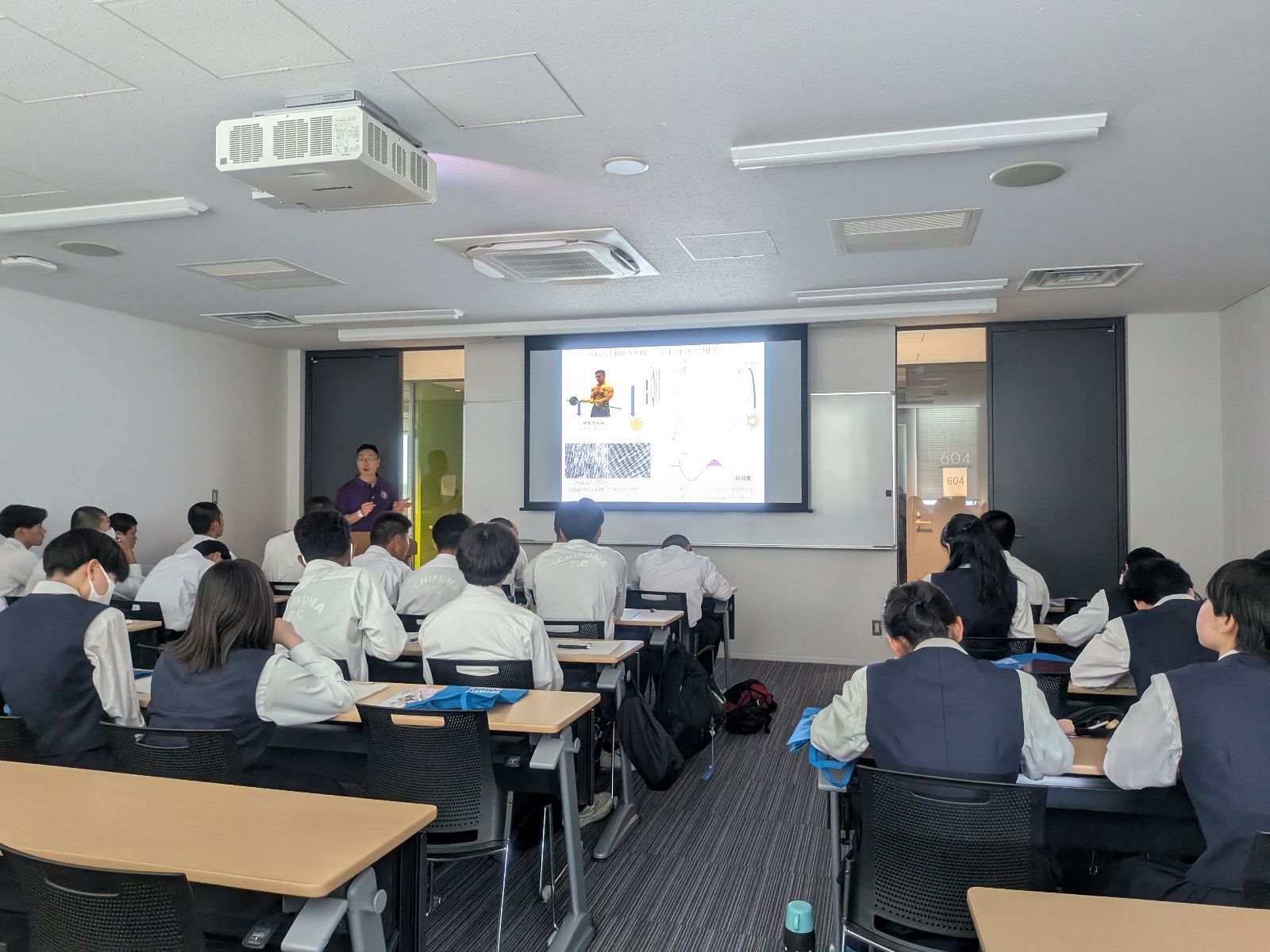 市船キャンパス見学_模擬授業の様子