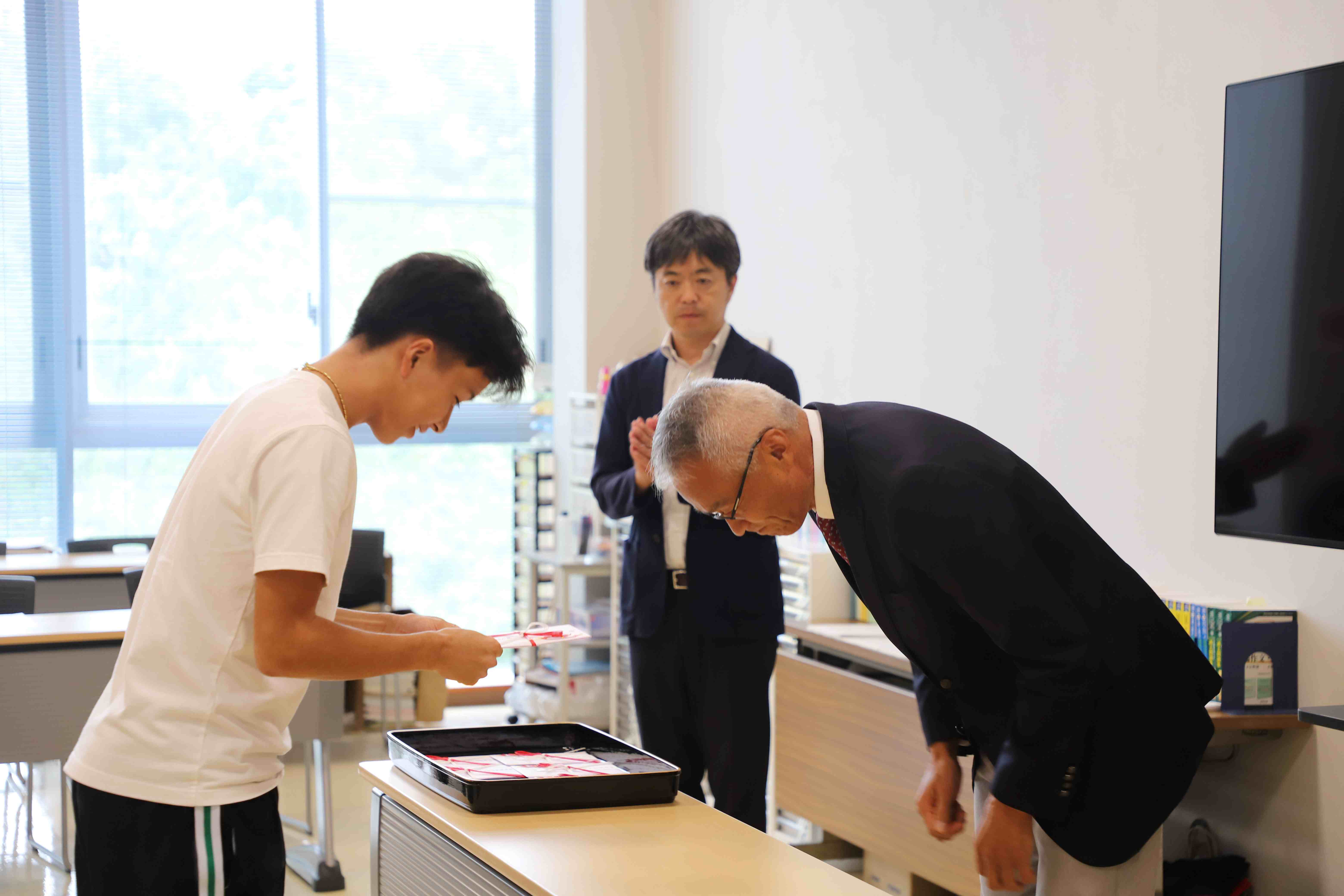 表彰の様子２