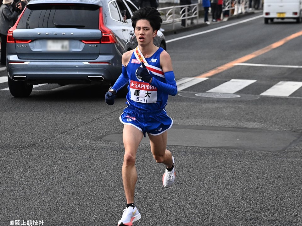 内田選手_競技中_クレジット入