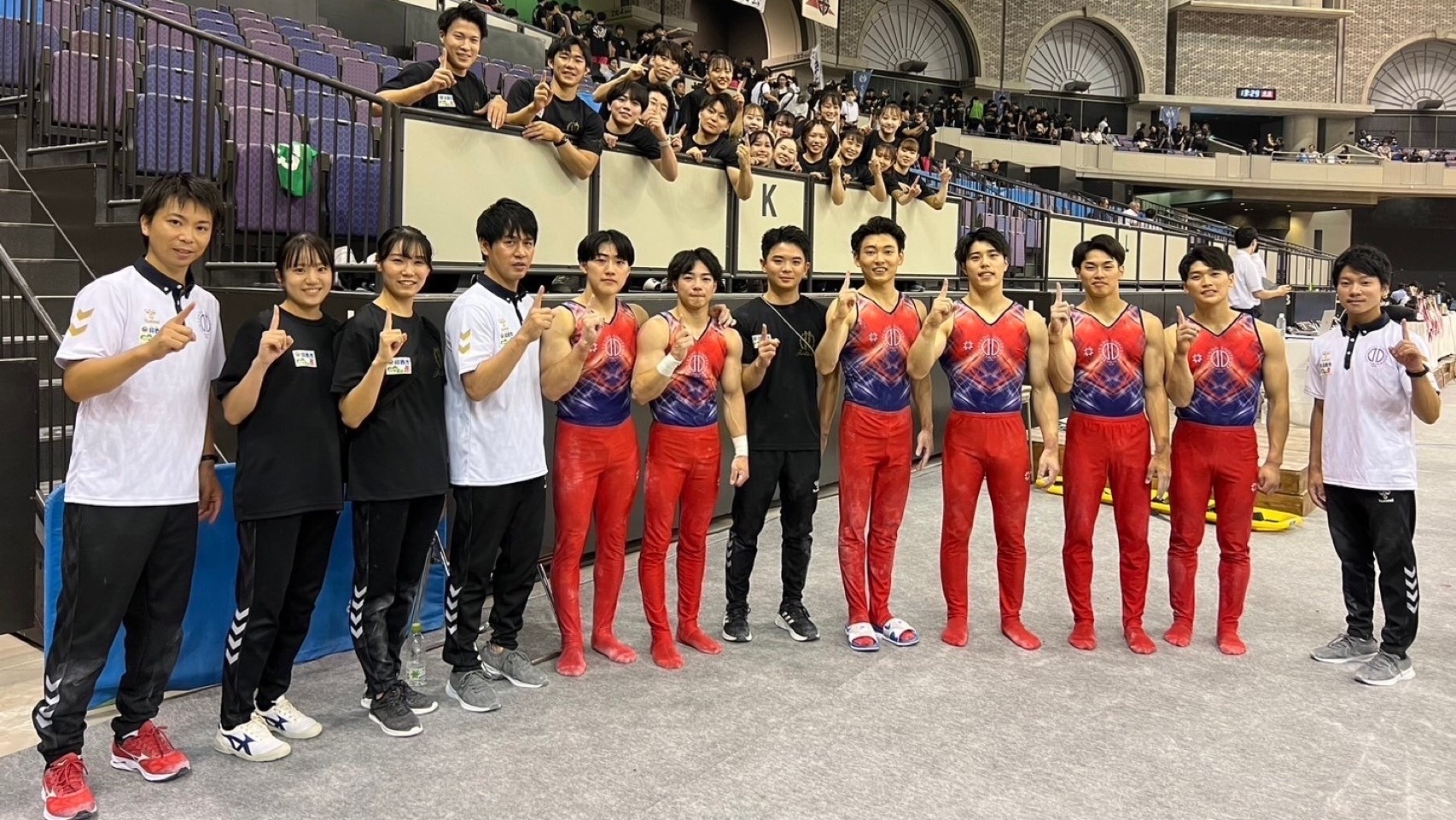 男子集合写真