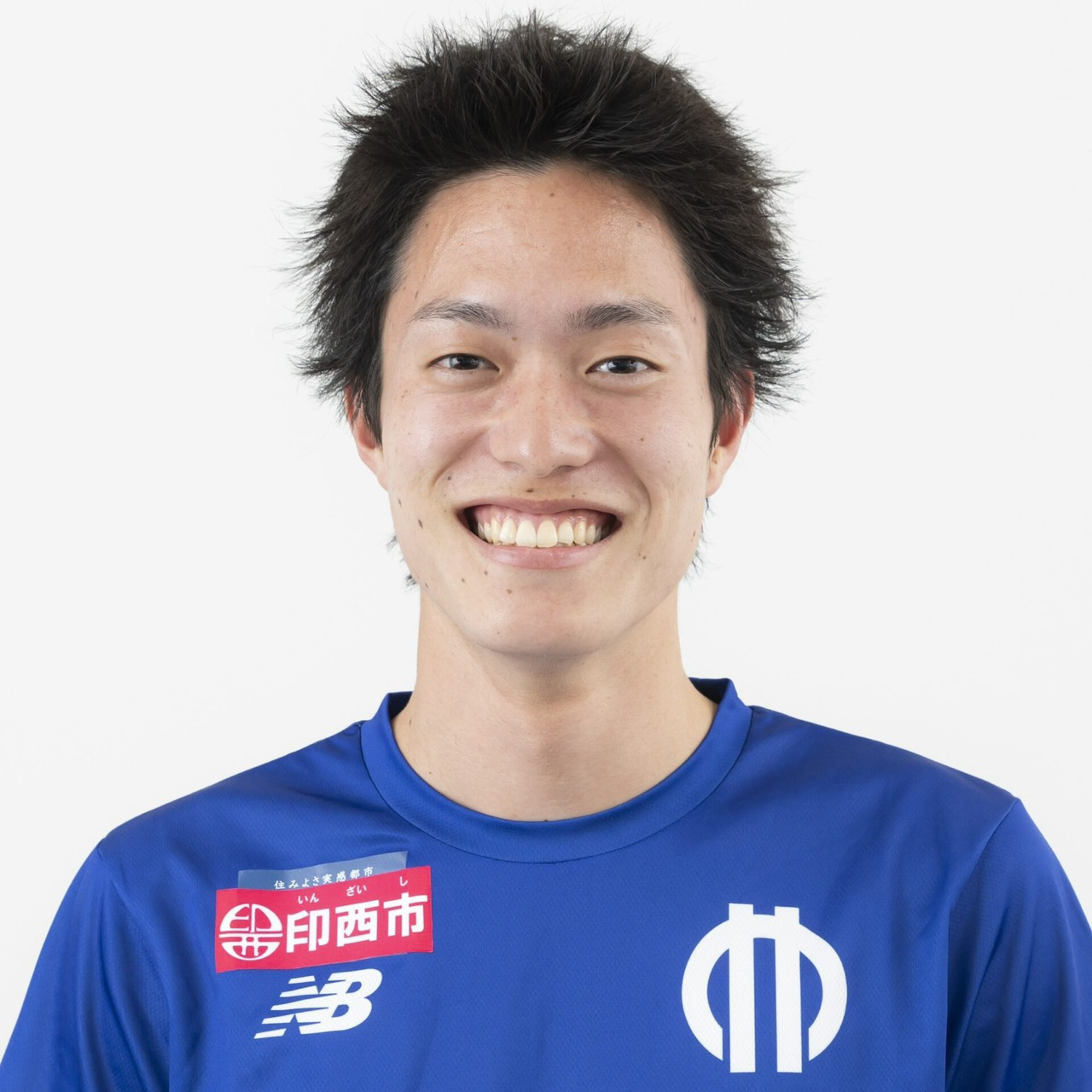 山﨑　正面写真