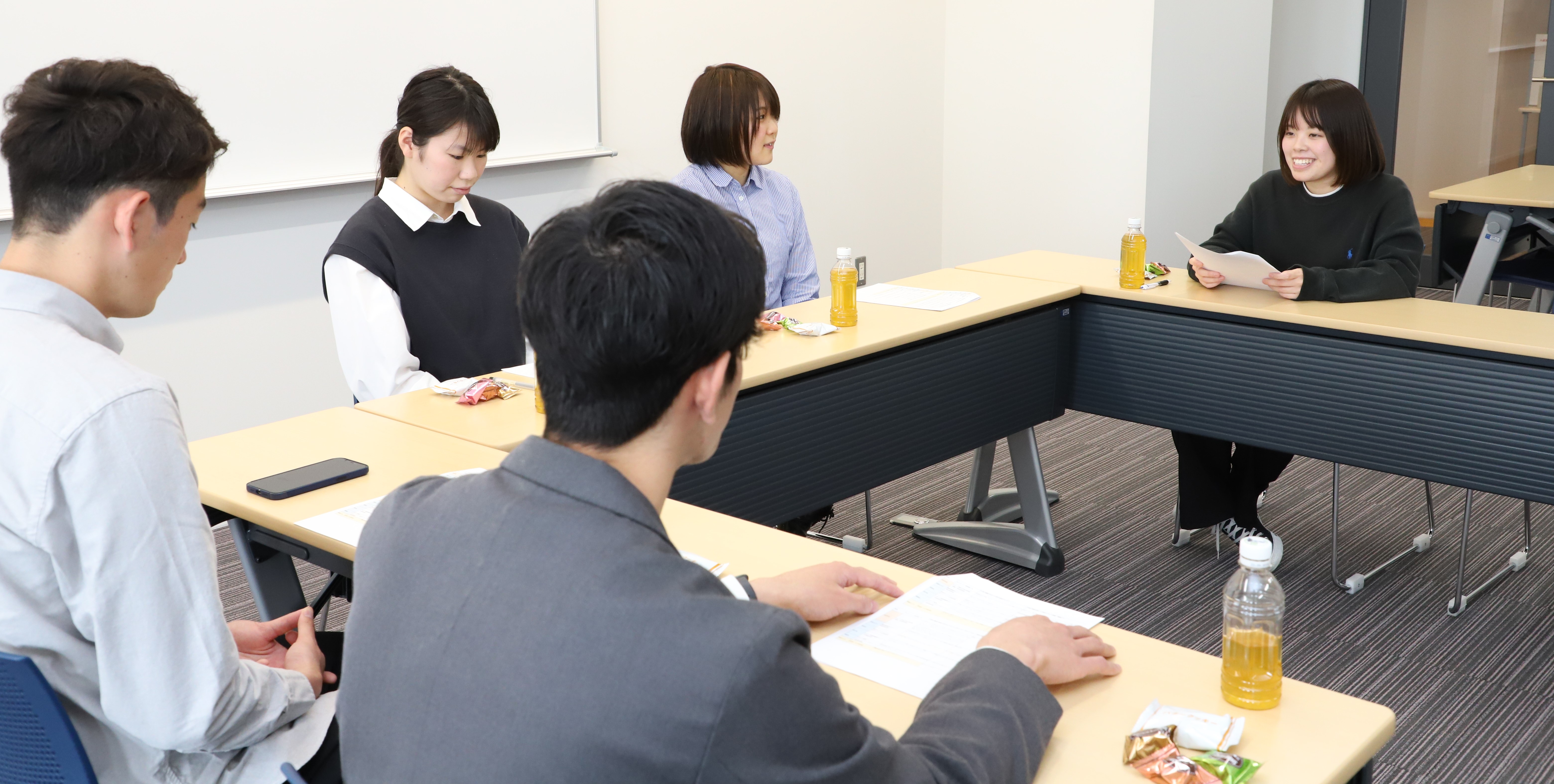 前編・座談会の様子_トリミング済