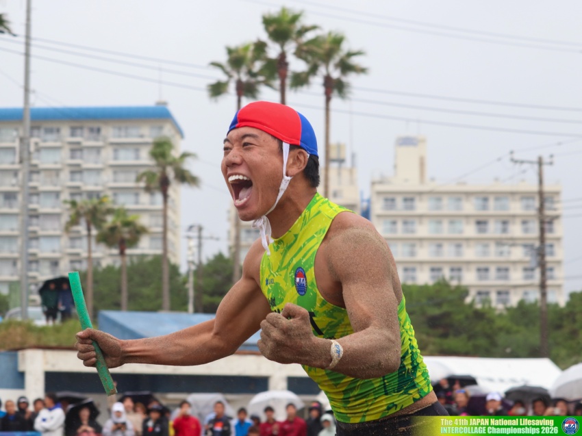 ⑤男子ビーチフラッグス大山(準優勝)
