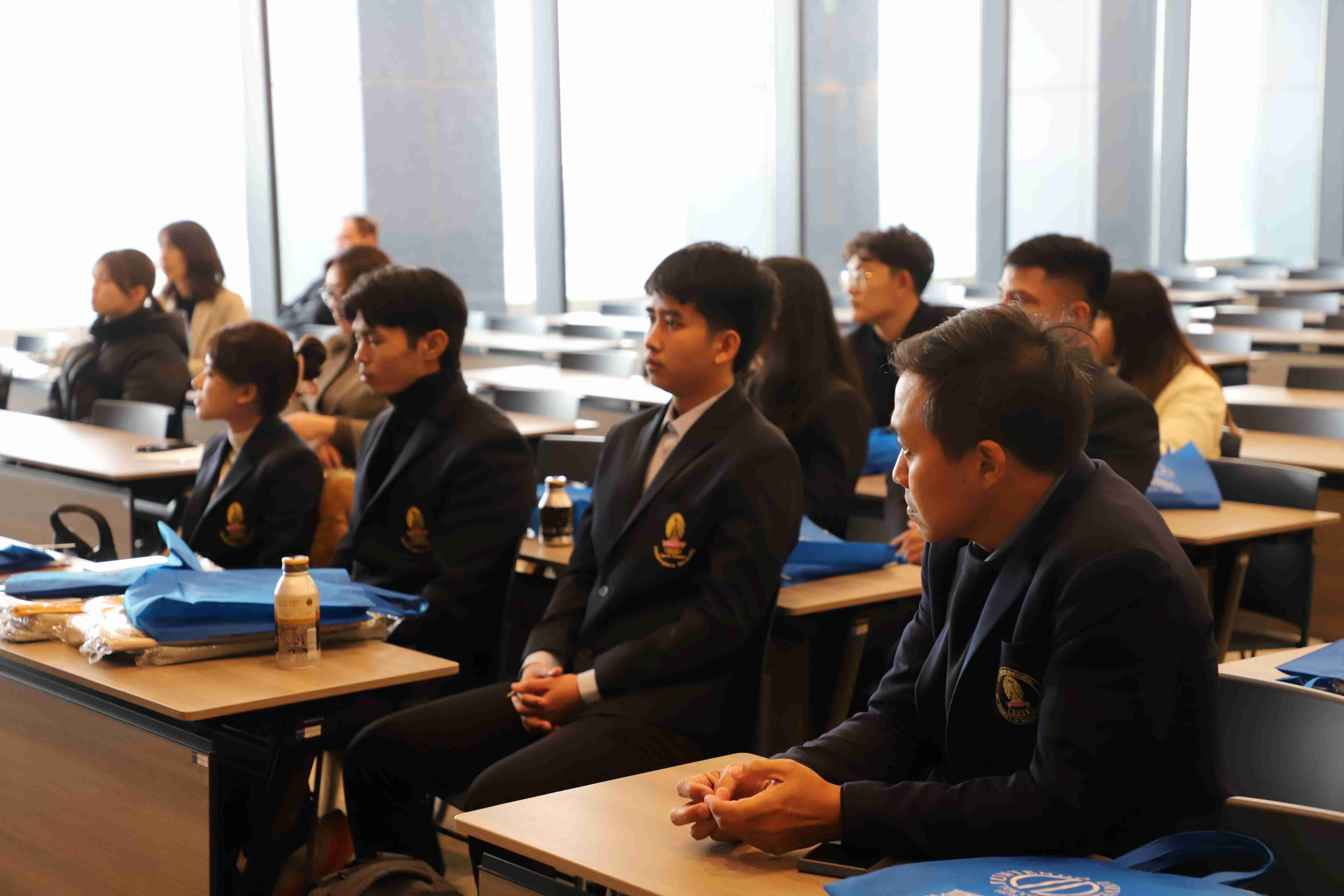 タイ・チュラロンコン大学_意見交換の様子