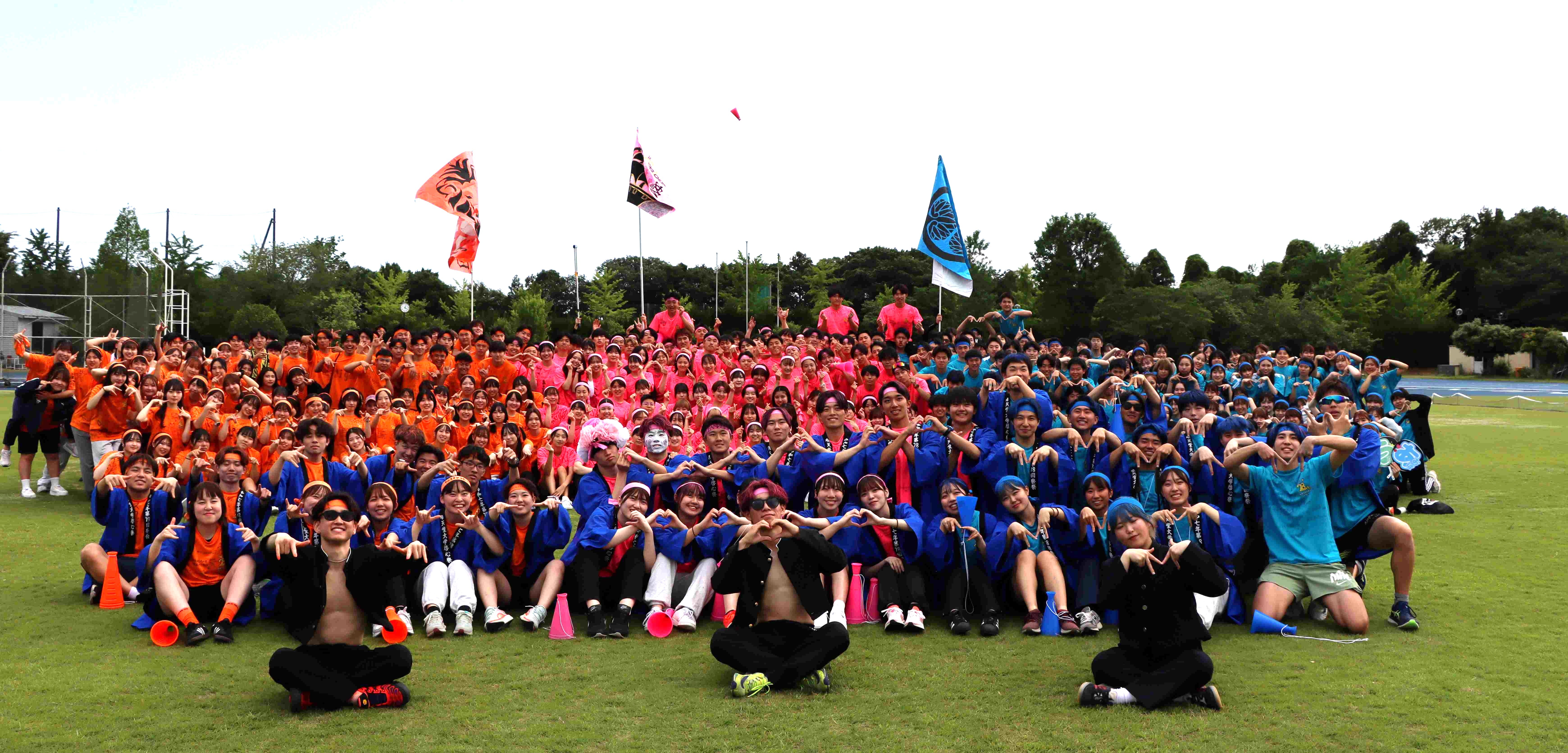 01：2025寮祭_運動会の様子集合写真