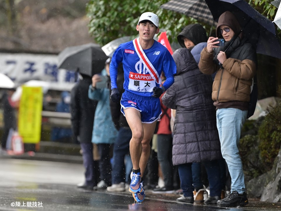 石井選手_競技中_クレジット入り