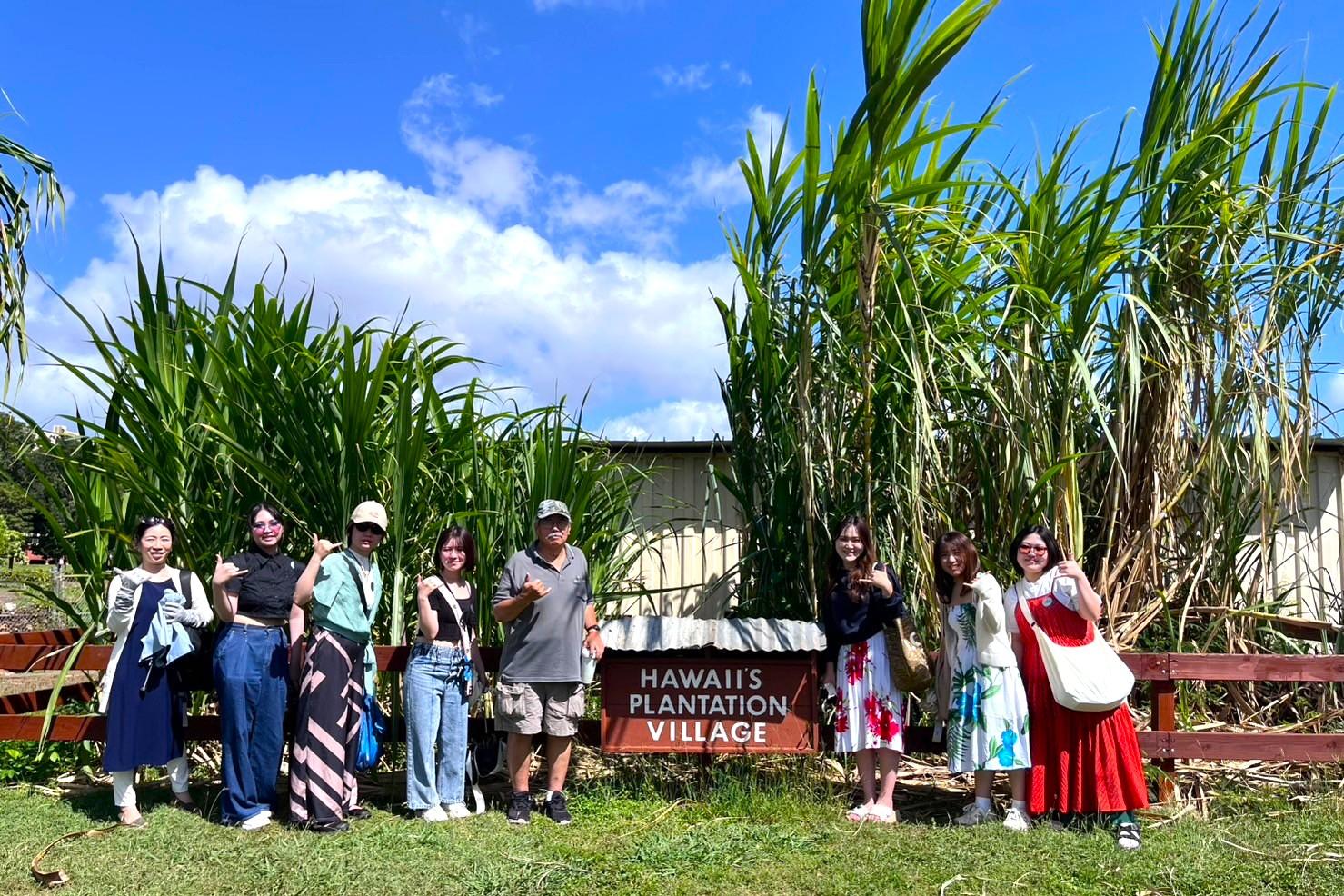 プランテーションビレッジで日系4世のガイドさんと