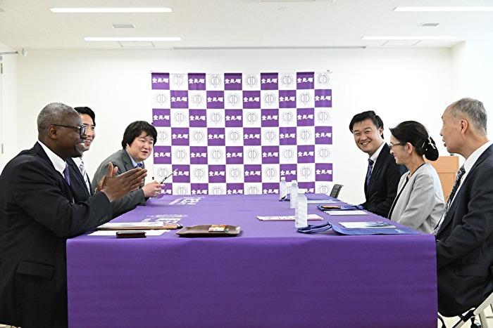 滝川高校調印式2