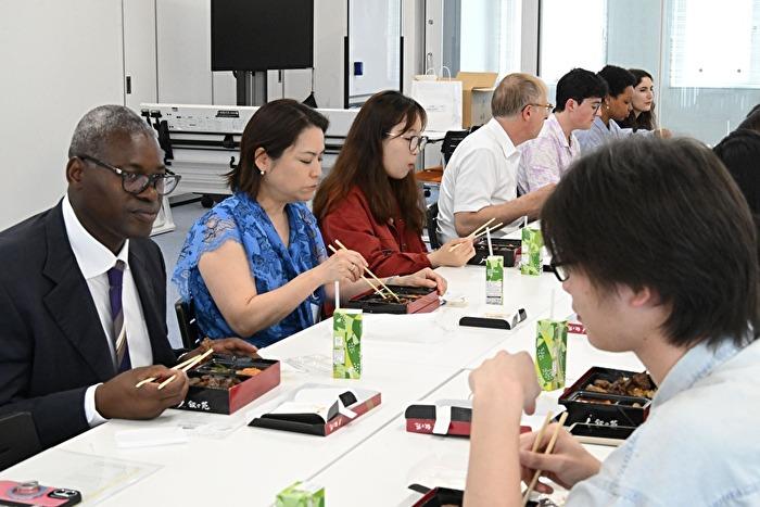 2025留学生修了式09