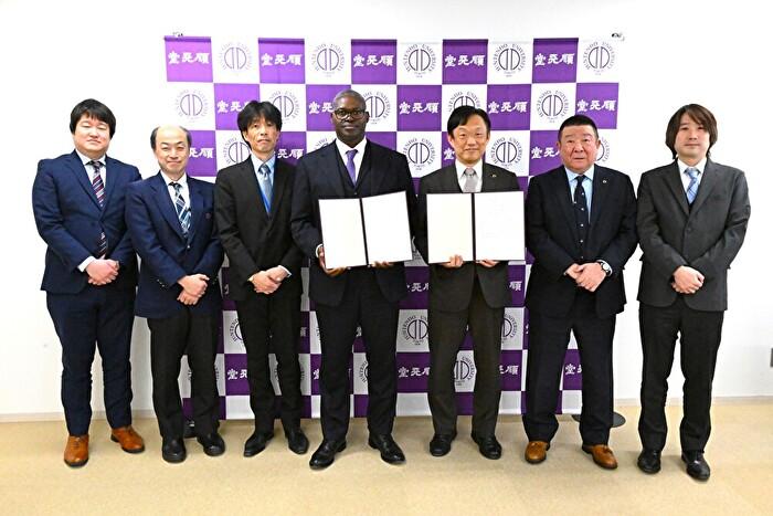 2026横浜富士見丘学園調印式_05